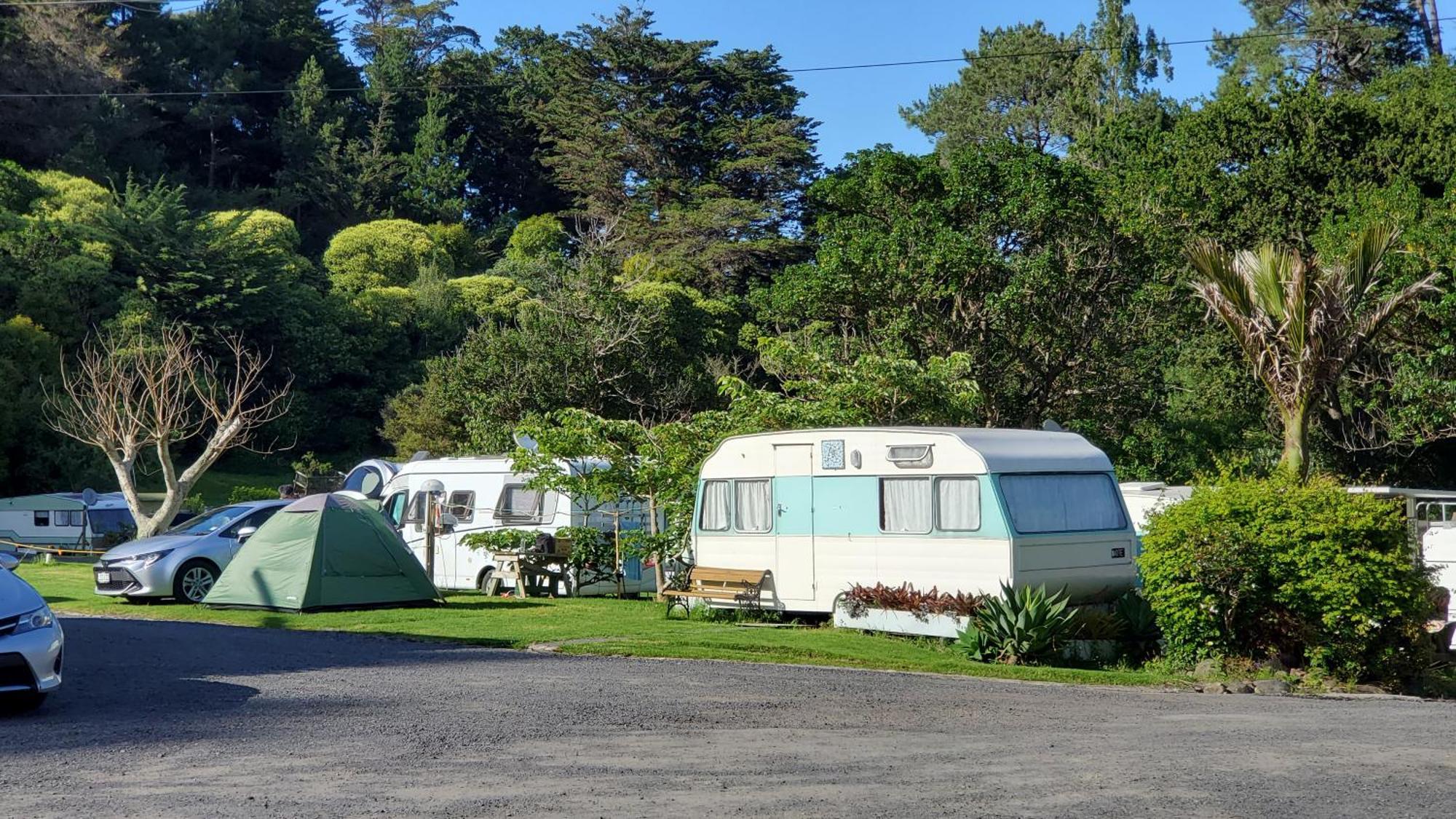Dickson Holiday Park Темз Екстериор снимка